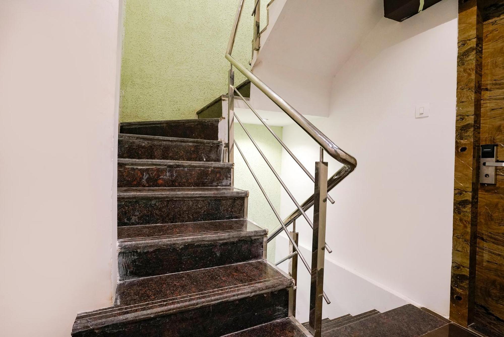 Fabhotel Atithi Residency I - Nr Bkc Mumbai Exteriör bild